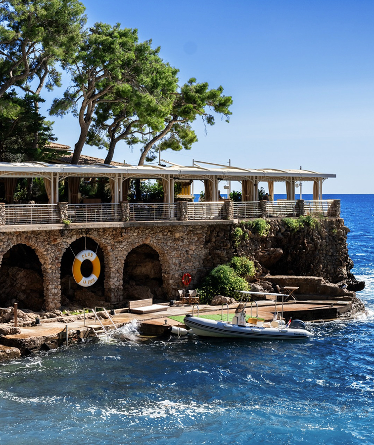Monte-Carlo Beach - Atelier Deux-Cé